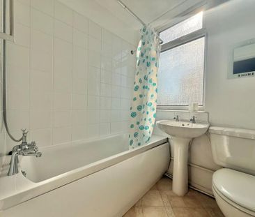 2 Bedroom Apartment To Let - Photo 5