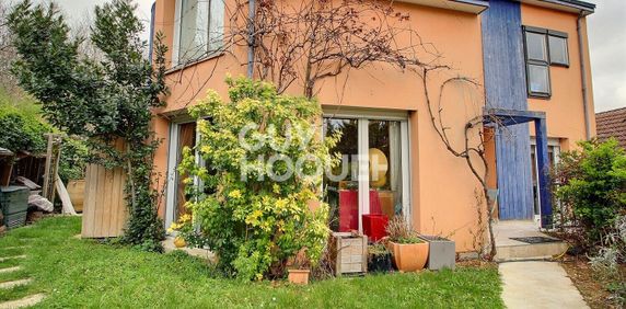 Chaville rive droite, chambre de service. - Photo 2