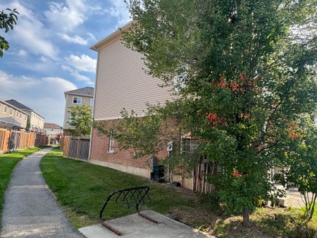 For Lease - 100 Chester Drive Unit# 27, Cambridge, Ontario - Photo 2