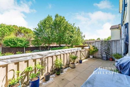 Elliott Avenue, Ruislip, HA4 - Photo 5