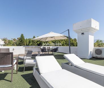 Townhouse in Estepona - Photo 1