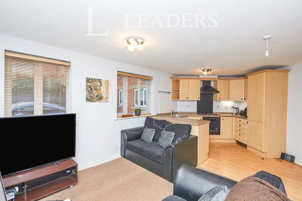 2 bedroom flat to rent - Photo 1