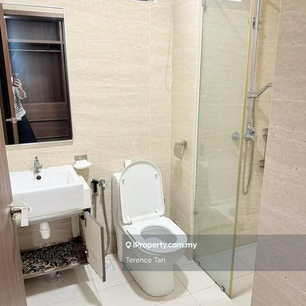 Crescent Bay Suites (Teluk Bayu), Taman Bayu Puteri, Johor Bahru - Photo 1