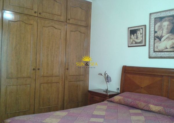 THREE-BEDROOM APARTMENT – ALMORADÍ