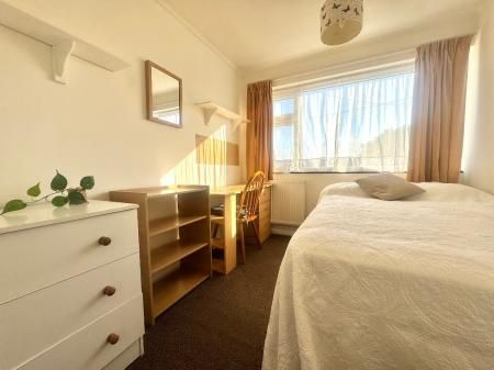 Beecroft Close, Canterbury - Photo 5