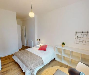 2 Avenue Sainte-Anne 2, Paris - Photo 1