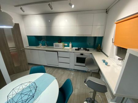 Apartament modern 2 camere – 54 mp - Photo 2