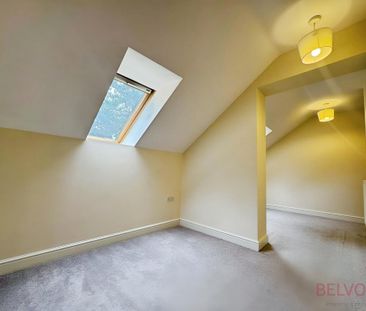 2 bedroom coach house to rent - Photo 4