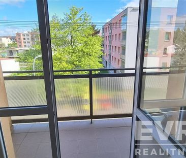 Pronájem bytu 1+1 36 m² - Fotografie 2