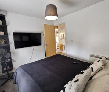 2 bedroom flat to rent - Photo 4