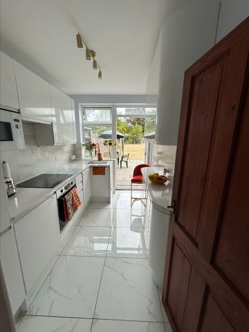 Room in a Shared House, King Alfred Avenue, SE6 - Photo 5