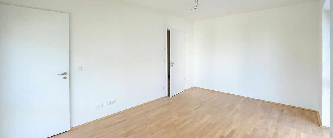 Erstbezug - Helle 3-Zimmer-Wohnung mit Balkon und Aufzug - Foto 1