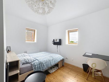 Location Appartement 4 pièces 98m² CROIX 59170 - Photo 3