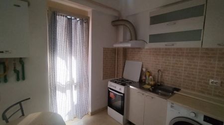 1 camera, decomandat, 35 mp, de inchiriat apartament in zona CUG, Cartierul Visioianu, Cod 163433 - Photo 2