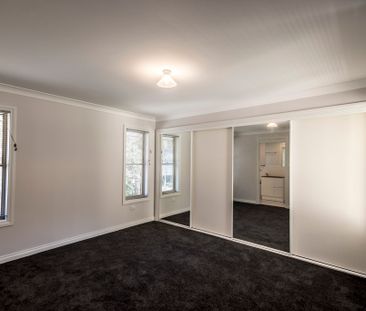 BEAUTIFUL 3 BEDROOM HOME - Photo 2