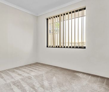 Coogee Comfort and Convenience! - Photo 3