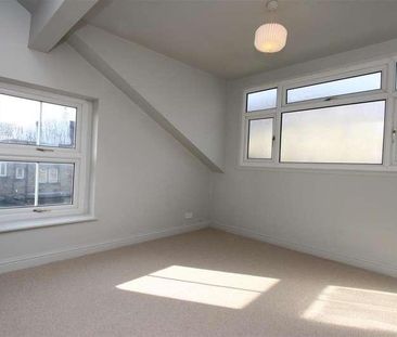 Halifax Road, Hipperholme, Halifax, HX3 - Photo 3