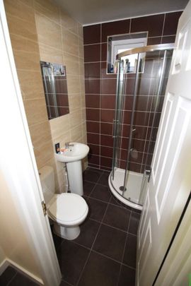 5 bedroom terraced house to rent - Photo 1