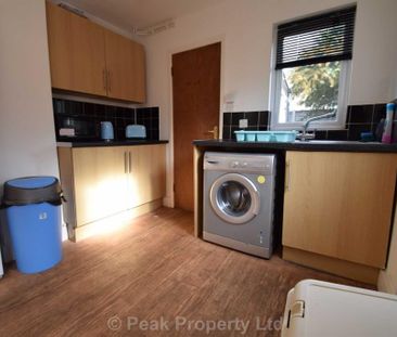 1 bedroom in a house share to rent - Photo 4