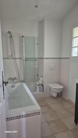 Location Maison 6 pièces 171m² ST MAXIMIN LA STE BAUME 83470 - Photo 4