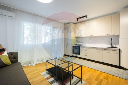 Apartament 3 camere de inchiriat Calea Calarasilor - Piata Alba Iulia - Fotografie 3