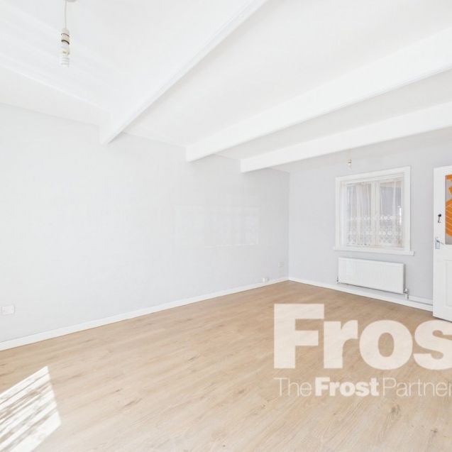 Elliman Avenue, Slough, Berkshire,SL2 - Photo 1