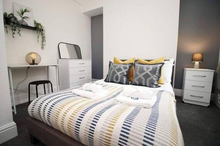 4 bedroom house share to rent - Photo 2