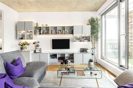 Stunning two bedroom apartment in the heart of De Beauvoir. - Photo 3