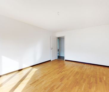 Living at the Messeplatz - Photo 3