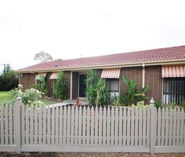 82 Eldorado Crescent, 3048, Meadow Heights Vic - Photo 2