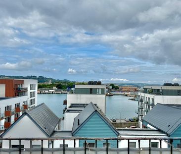 West Hoe Road, Plymouth - Photo 1