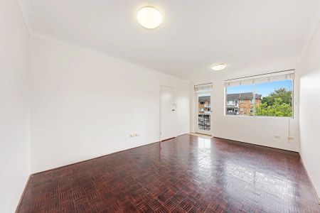 2/83 Burns Bay Road, Lane Cove. - Photo 3