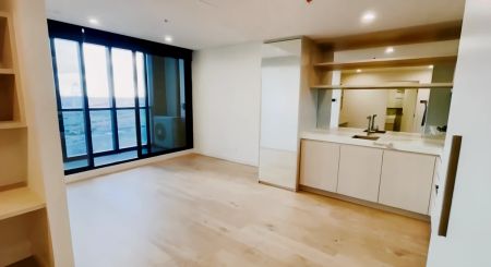 1 Bedroom 1 Bathroom - Photo 2