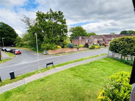 1 bedroom studio to rent The Foxgloves, Hedge End, Southampton, SO30 - Photo 2