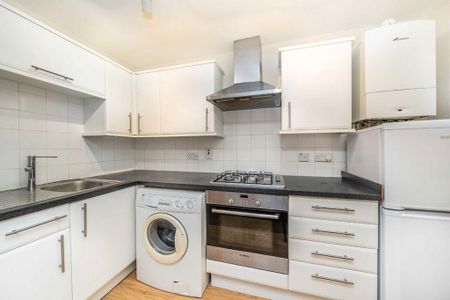 2 bedroom flat to rent - Photo 4