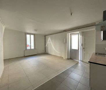 Location Maison 4 pièces 80m² FONTENAY LE COMTE 85200 - Photo 1