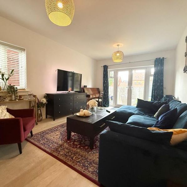 4 bedroom detached house to rent - Photo 1