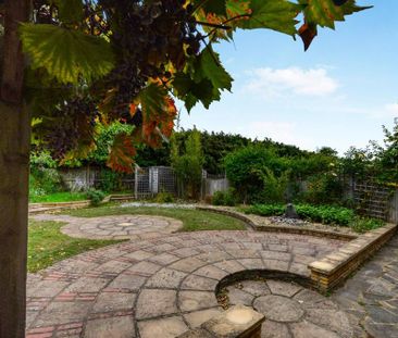 3 bedroom detached house to rent - Photo 6