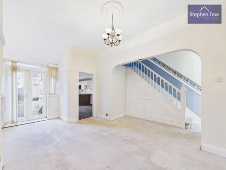 4 bedroom terraced house to rent - Photo 3