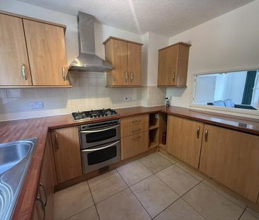 3 bedroom terraced house to rent - Photo 4