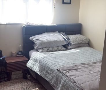 4 Bedrooms Upper in Aldergrove - Photo 4