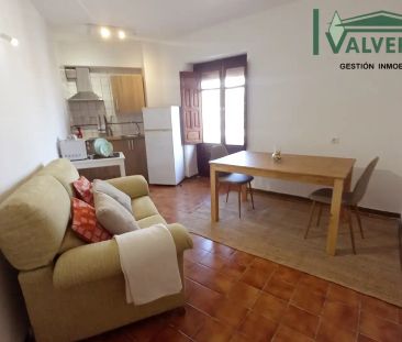 Apartamento de alquiler en Calle Recogidas, Centro - Sagrario - Photo 1