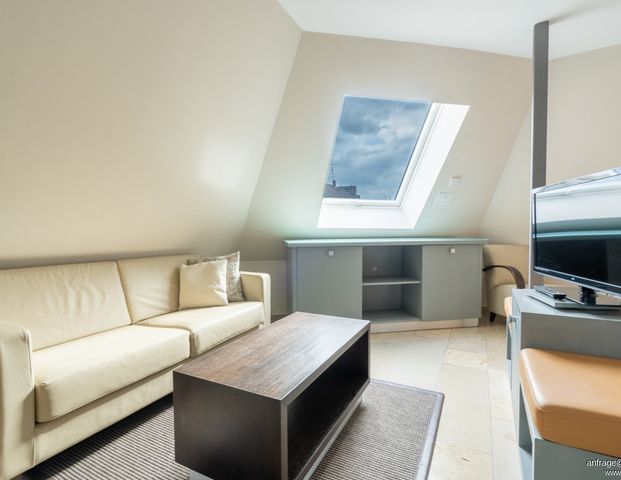 Welc(H)ome® by RIDA FLATS – D’dorf City! Charmant + Top Lage! Löffelfertig + Aufzug + Balkon + AC - Foto 1