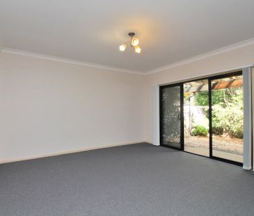 UPDATED 3-BEDROOM VILLA IN QUIET & PRIVATE COMPLEX! - Photo 1