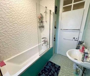 Rutland Court, New Church Road, Hove, BN3 - Photo 5