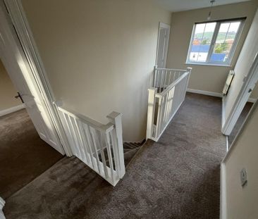 4 bedroom detached house to rent - Photo 2