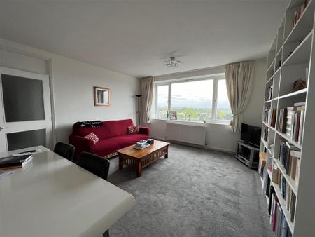 2 bedroom apartment to rent - Photo 3