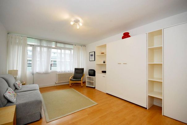 Studio to rent - Photo 1