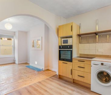 Studio to rent - Photo 6