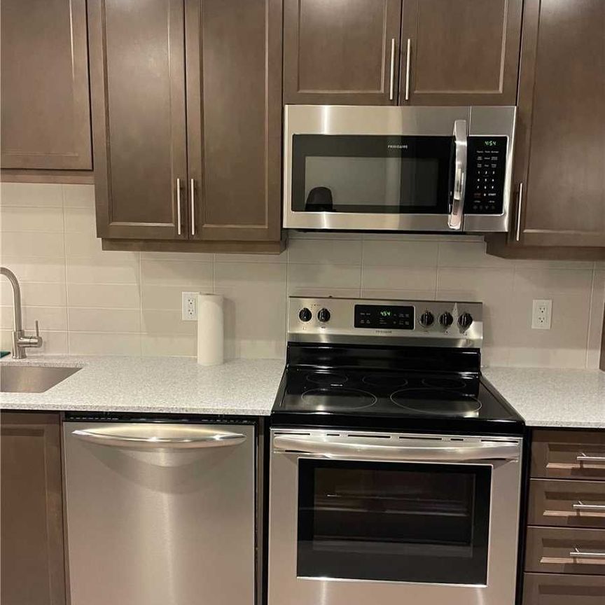 For Lease - 15 Lynch Street Unit# 1701, Brampton, Ontario - Photo 1